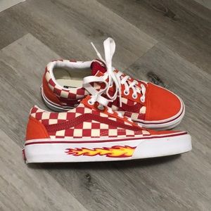 Vans Red Checkered Flame Soles Sk8 Lace Up Sneakers Womens size 5.5 RARE